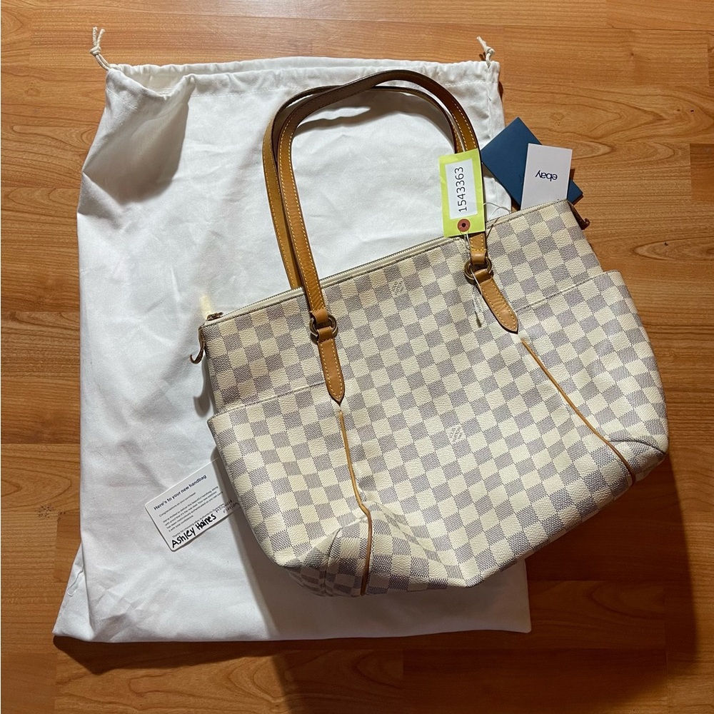 Authentic Louis Vuitton Totally MM Damier Azur